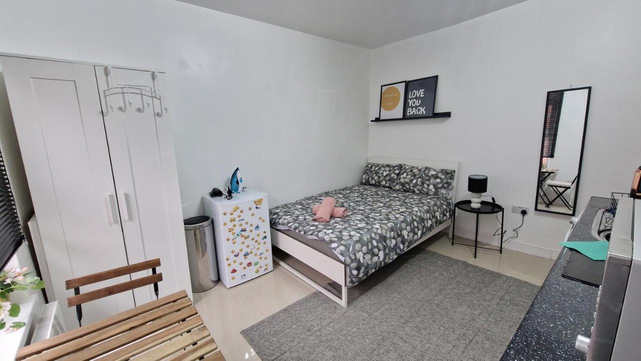 Small Cozy Studio Zone 1 London Kültér fotó
